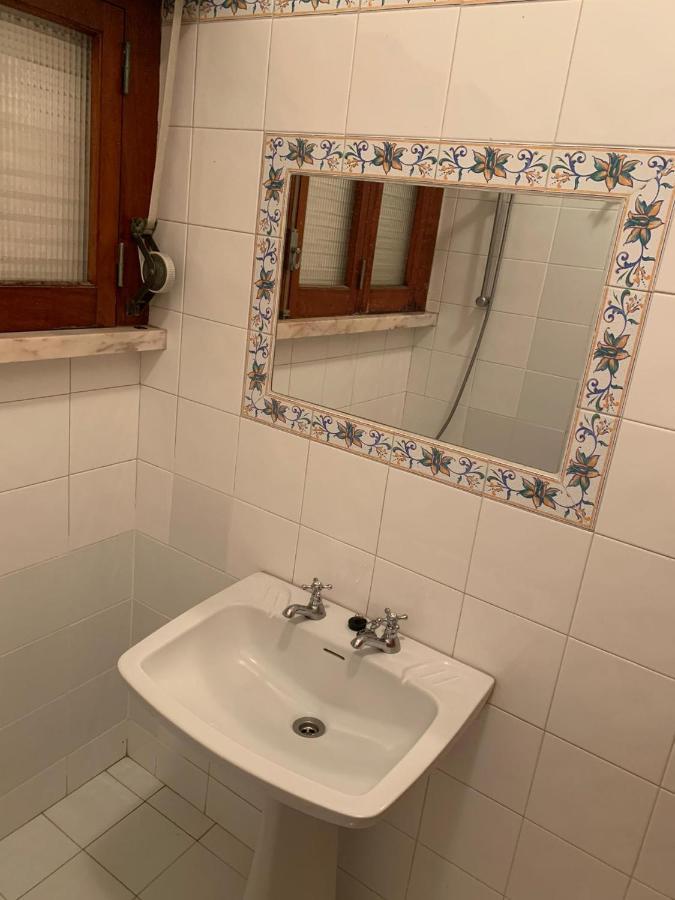 Rostelbem Guesthouse Lisboa Exteriör bild